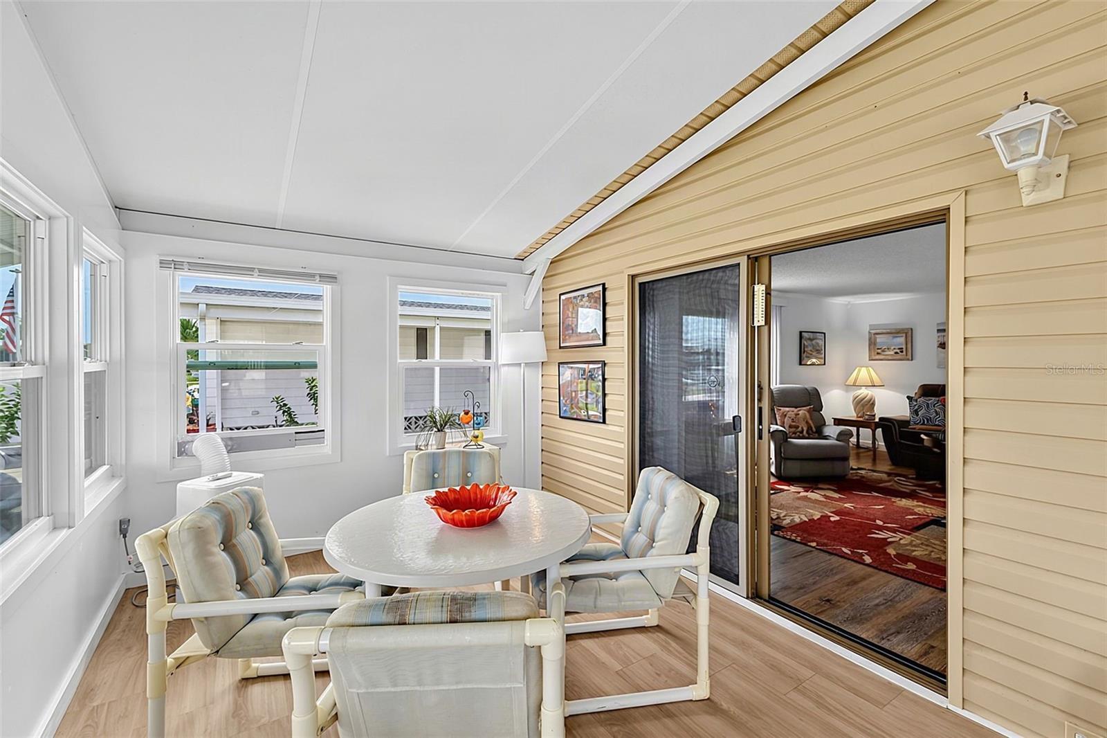 707 DEL LUNA DR — photo 13