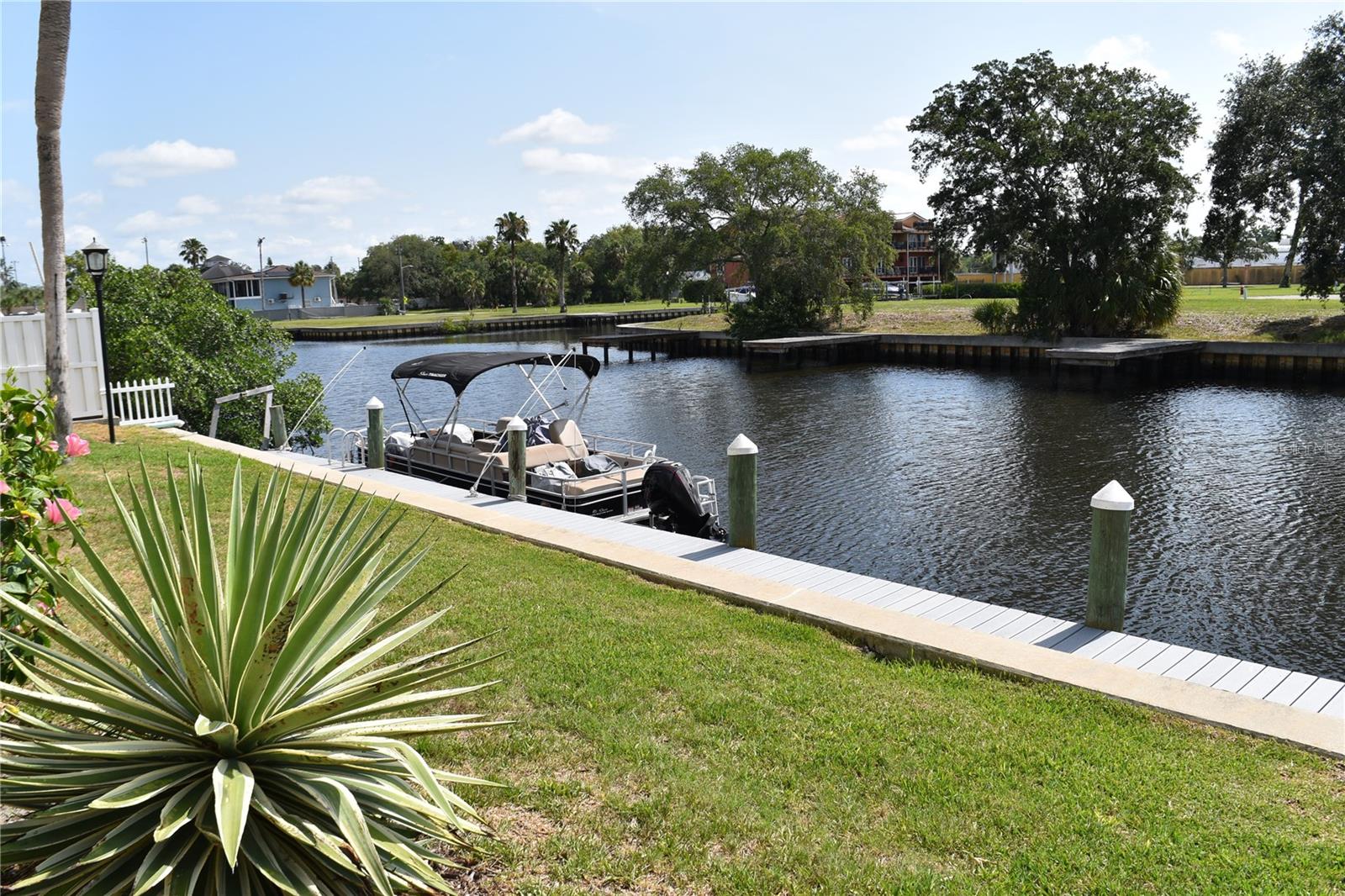 420 MOORINGS COVE DR #420 — photo 46