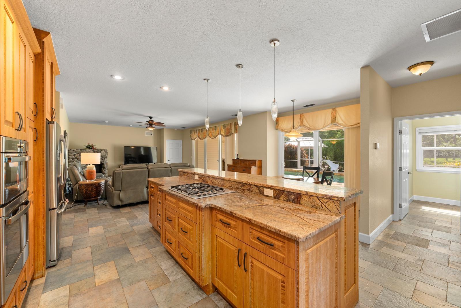 6915 215TH ST E — photo 10