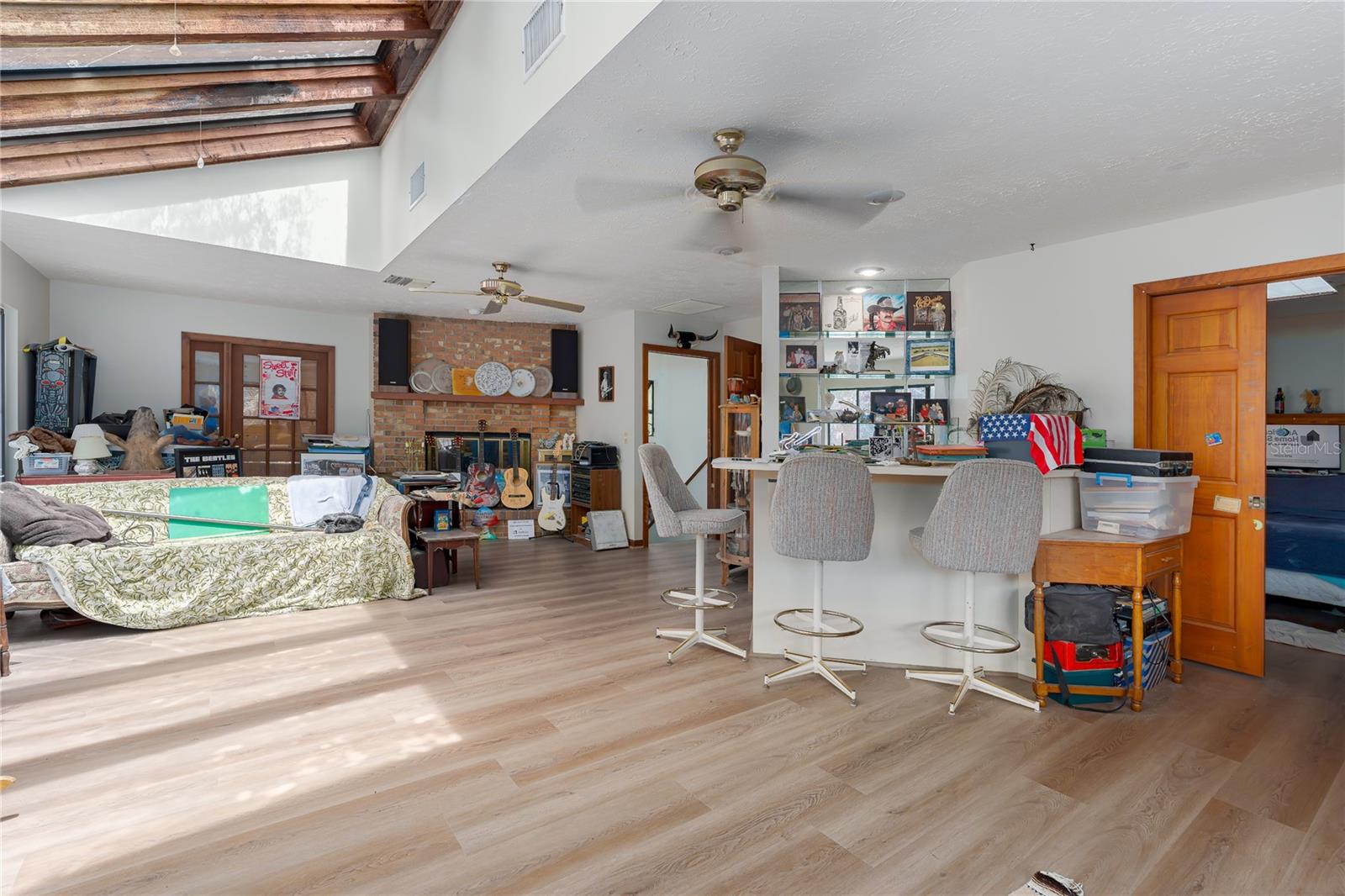 9625 ERIE RD — photo 5