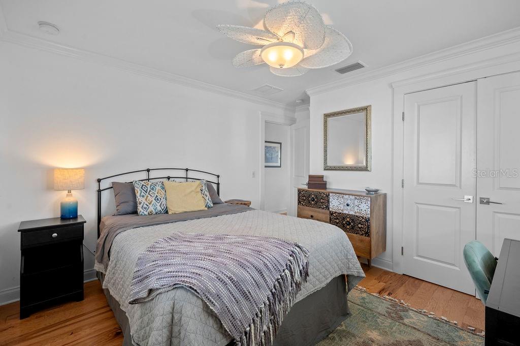 704 GLADIOLUS ST — photo 39