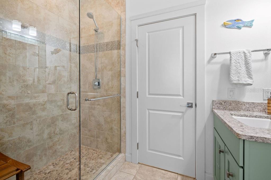 704 GLADIOLUS ST — photo 24