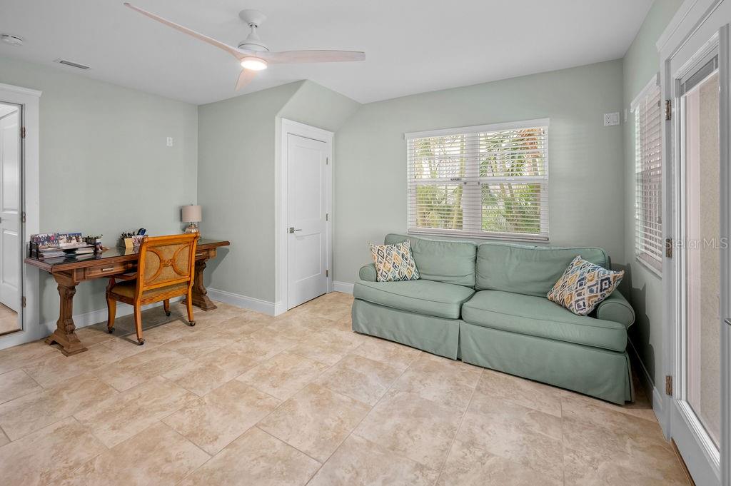704 GLADIOLUS ST — photo 45