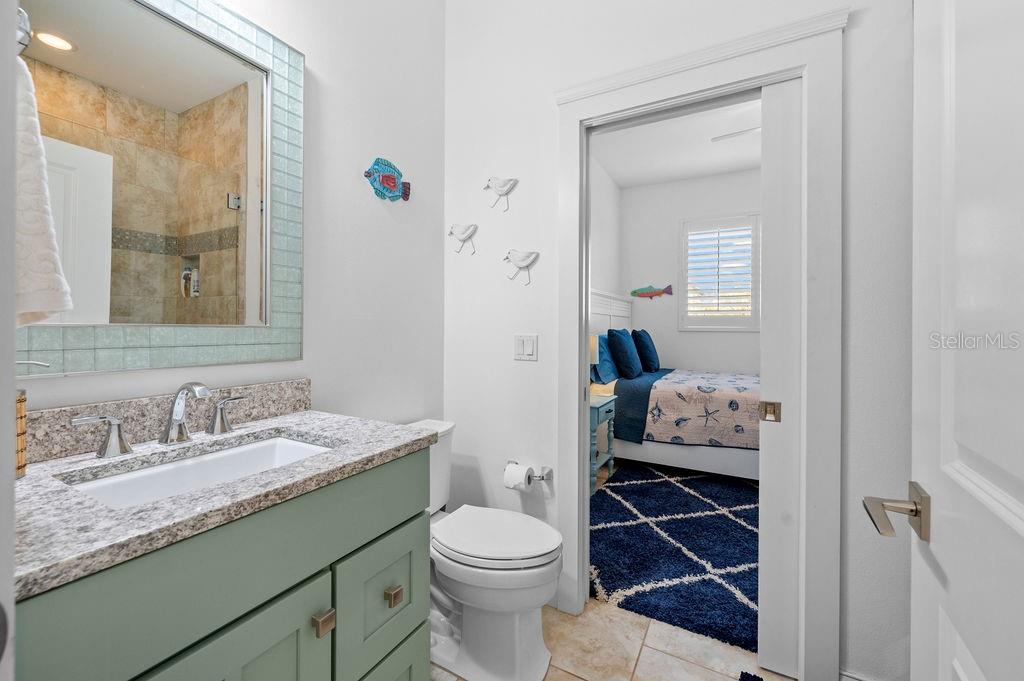 704 GLADIOLUS ST — photo 23