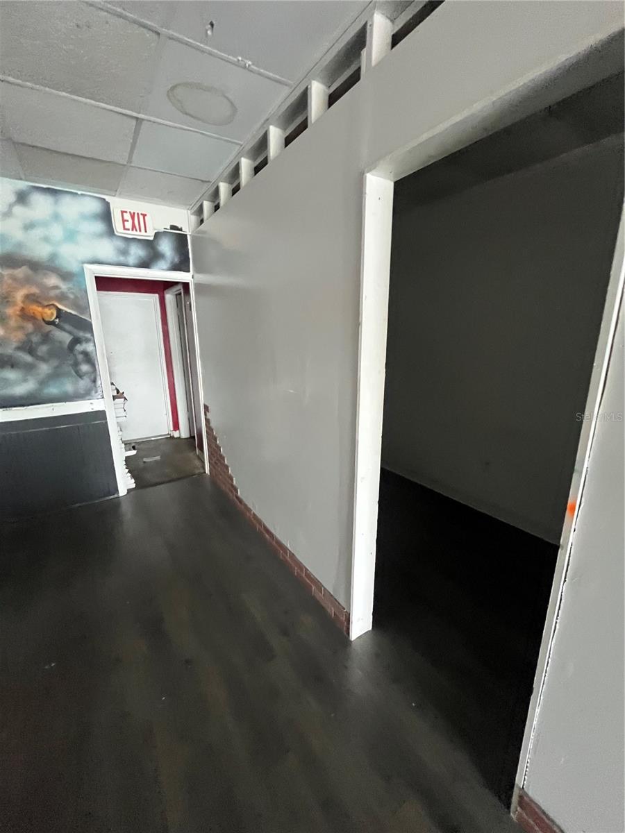 4819 E BUSCH BLVD — photo 34