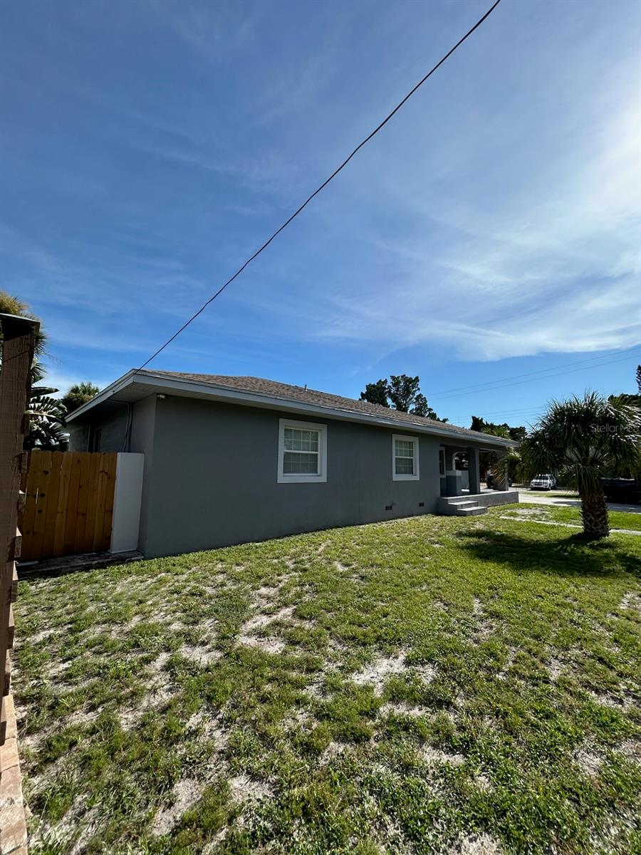 2540 W UNION ST — photo 7