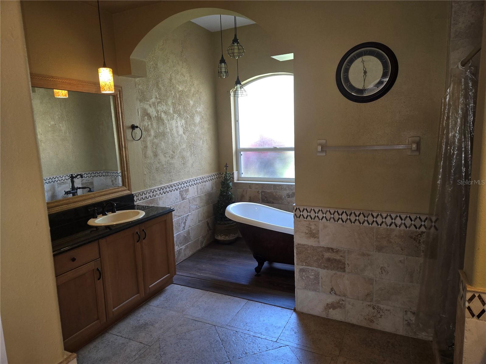 9127 WOODRIDGE RUN DR — photo 49
