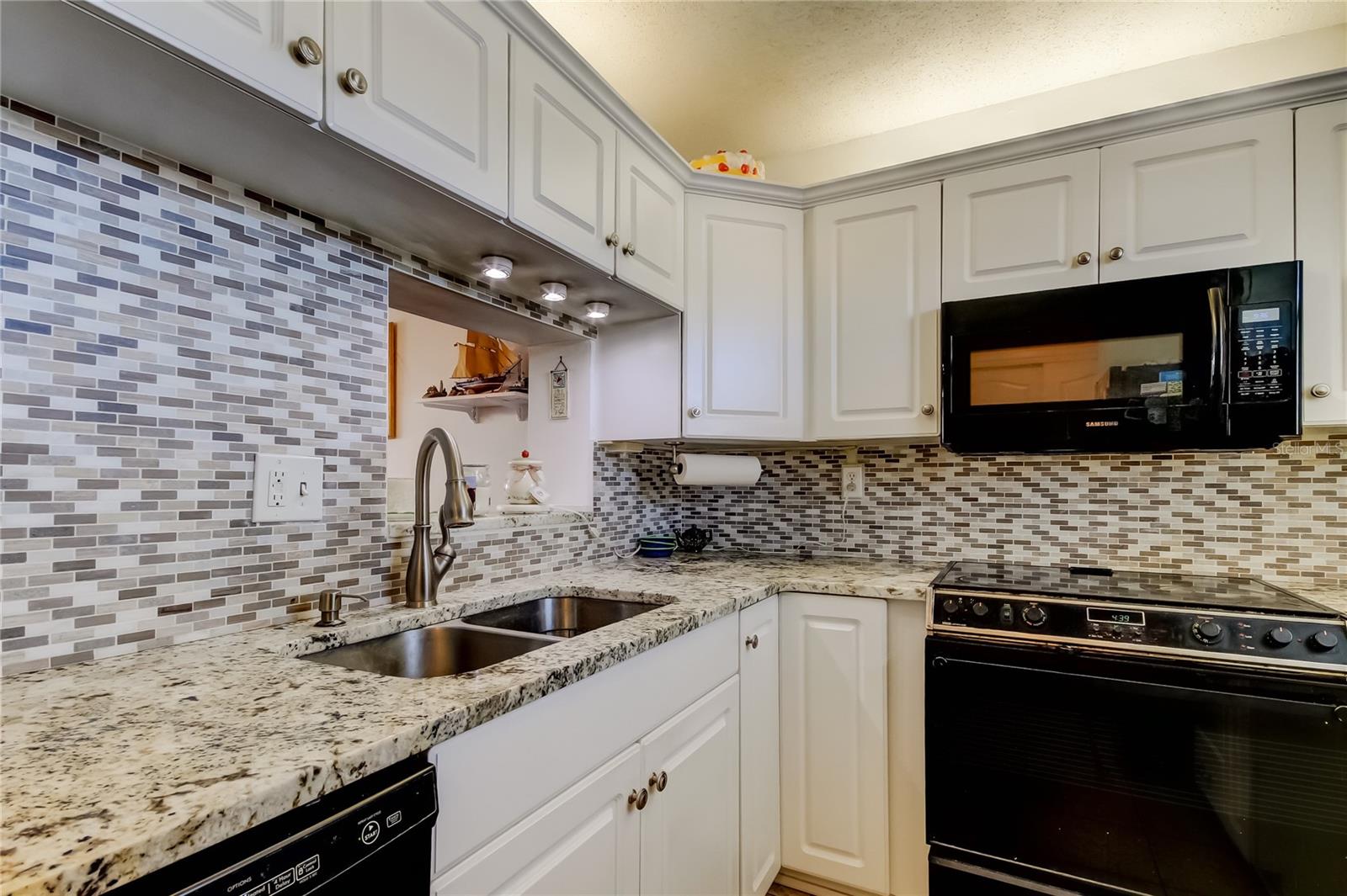 7465 BAY ISLAND DR S #213 — photo 13