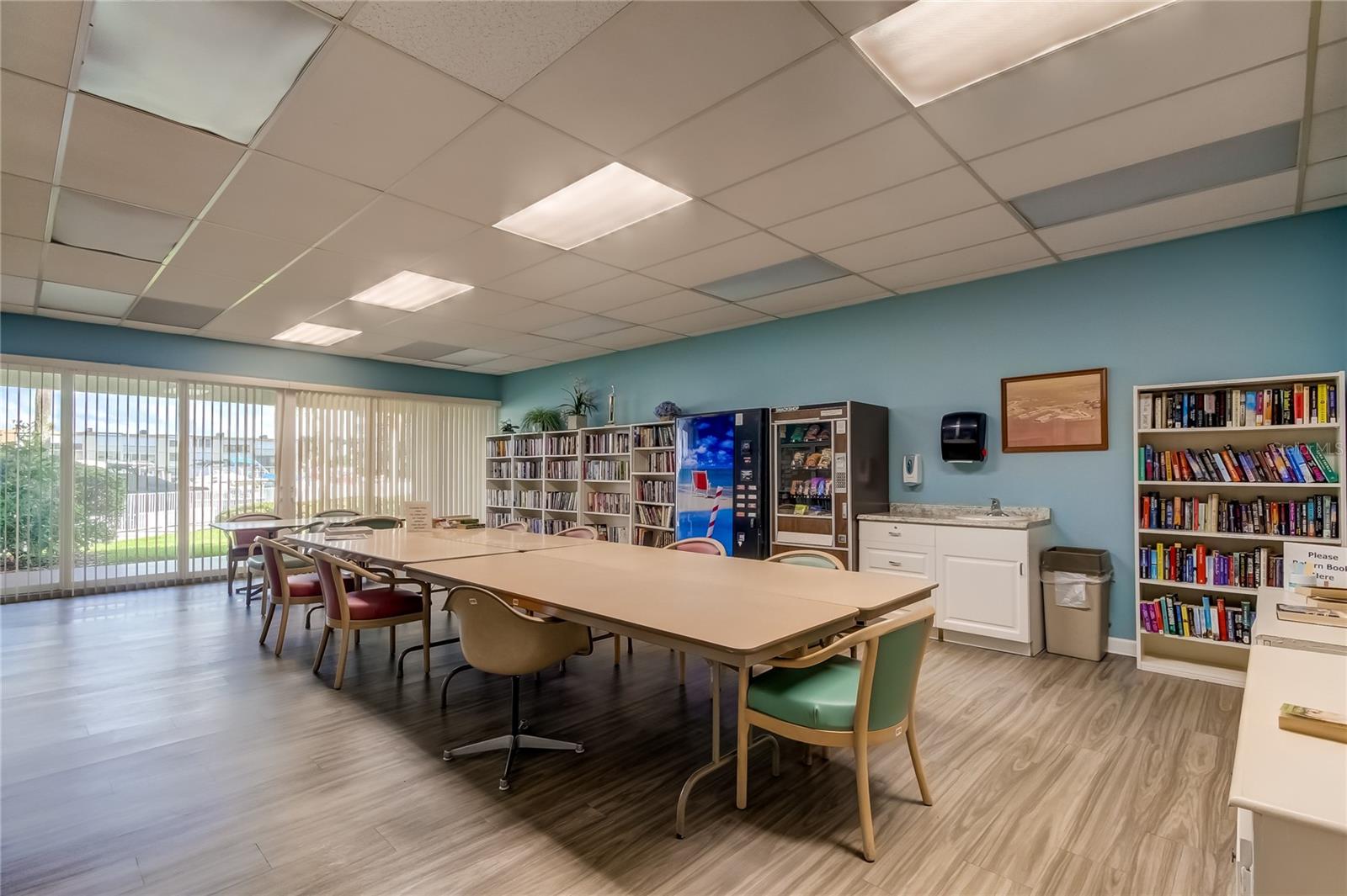 7465 BAY ISLAND DR S #213 — photo 36