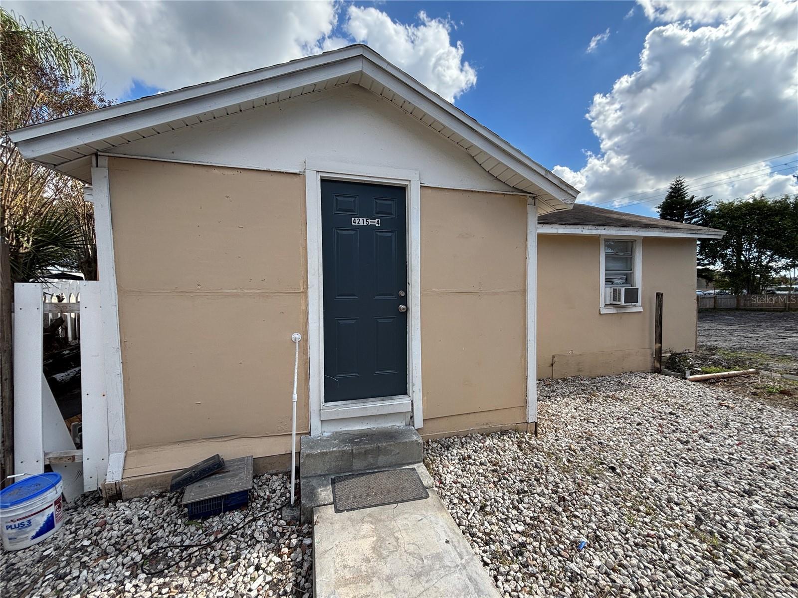 4213 W CAYUGA ST — photo 9