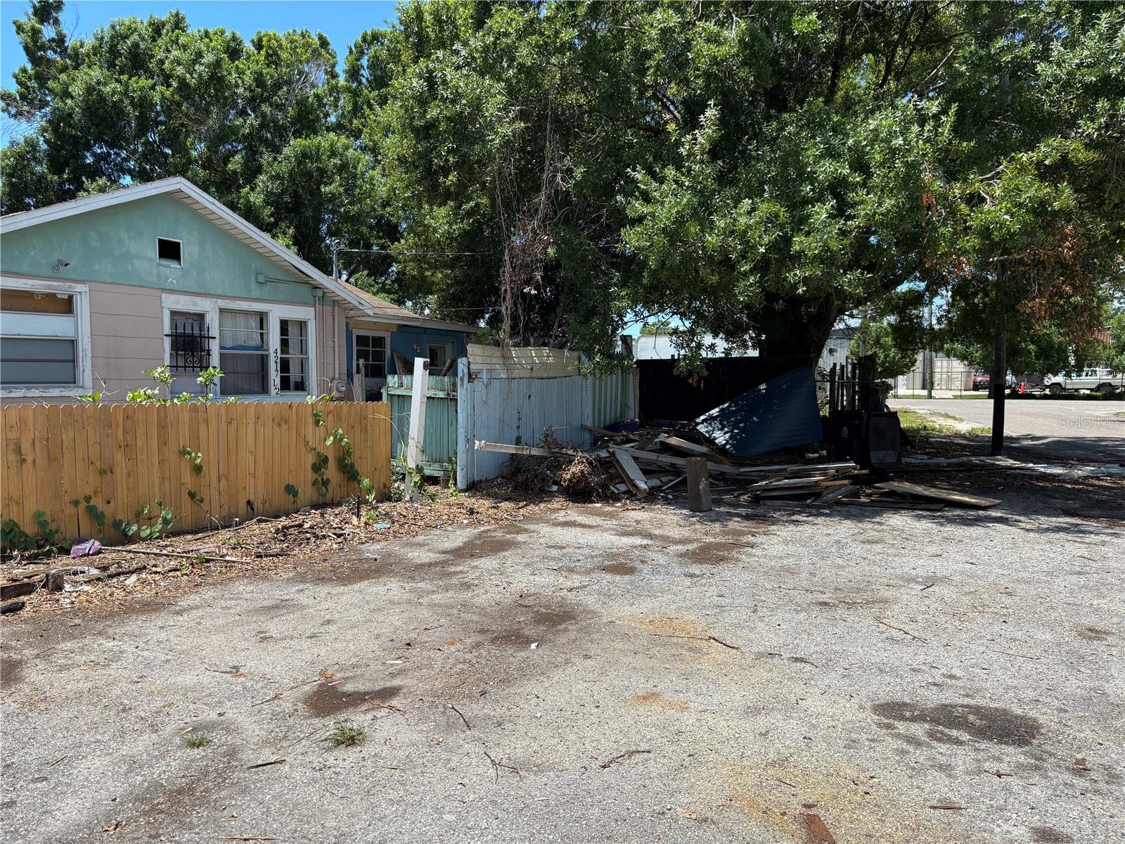 4213 W CAYUGA ST — photo 17
