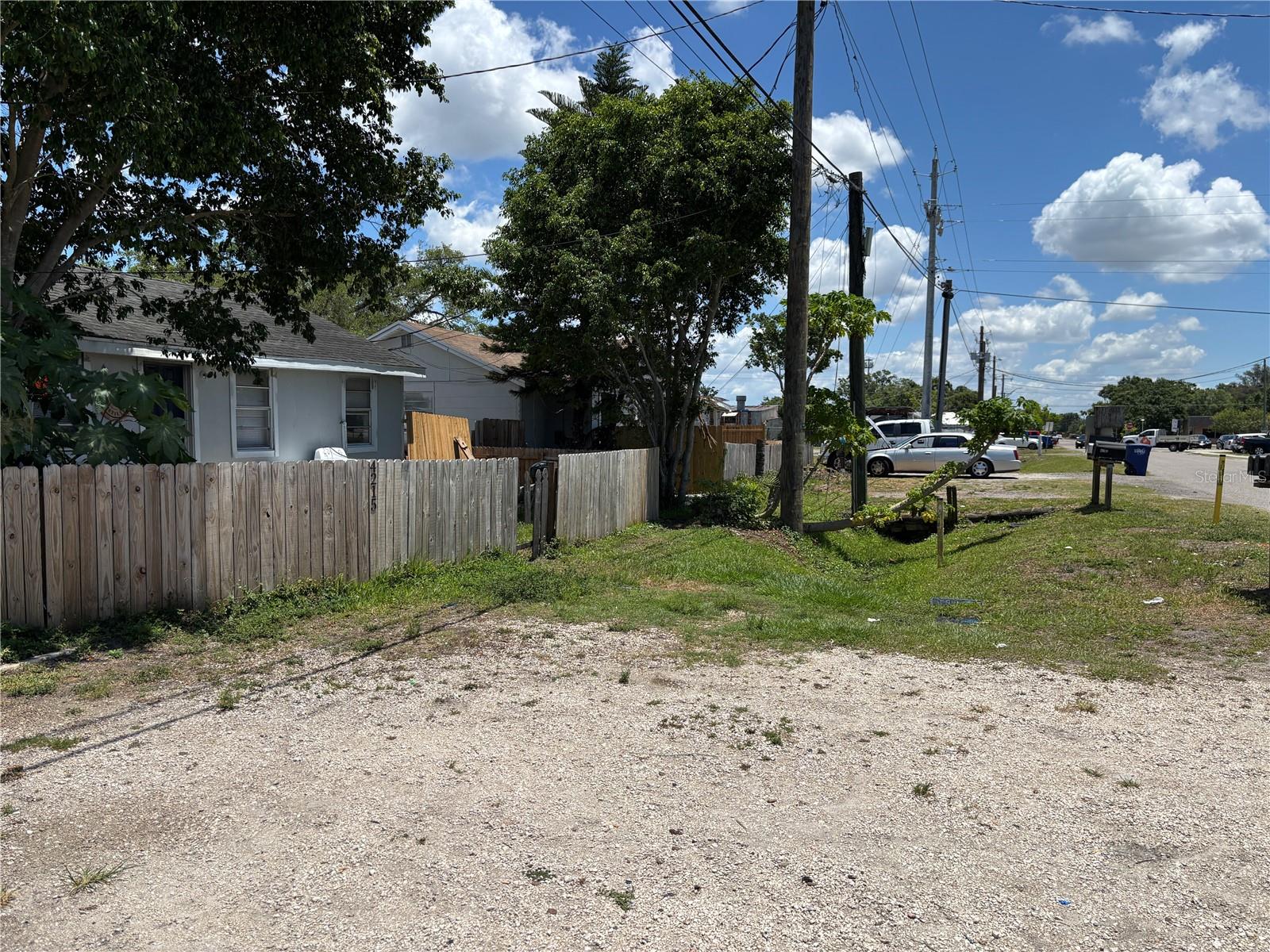 4213 W CAYUGA ST — photo 18