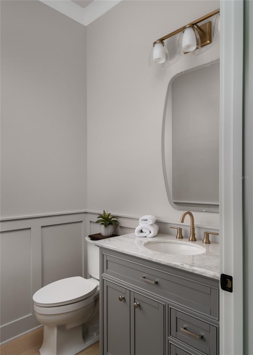 1172 SEVILLE LN NE — photo 32