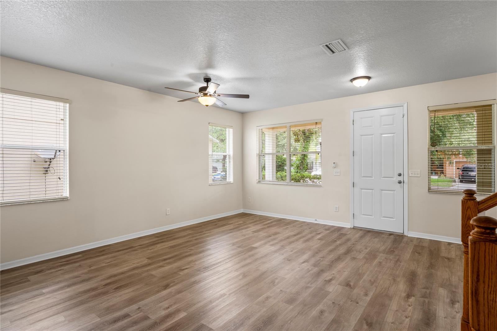 7249 BRIDGEVIEW DR — photo 3