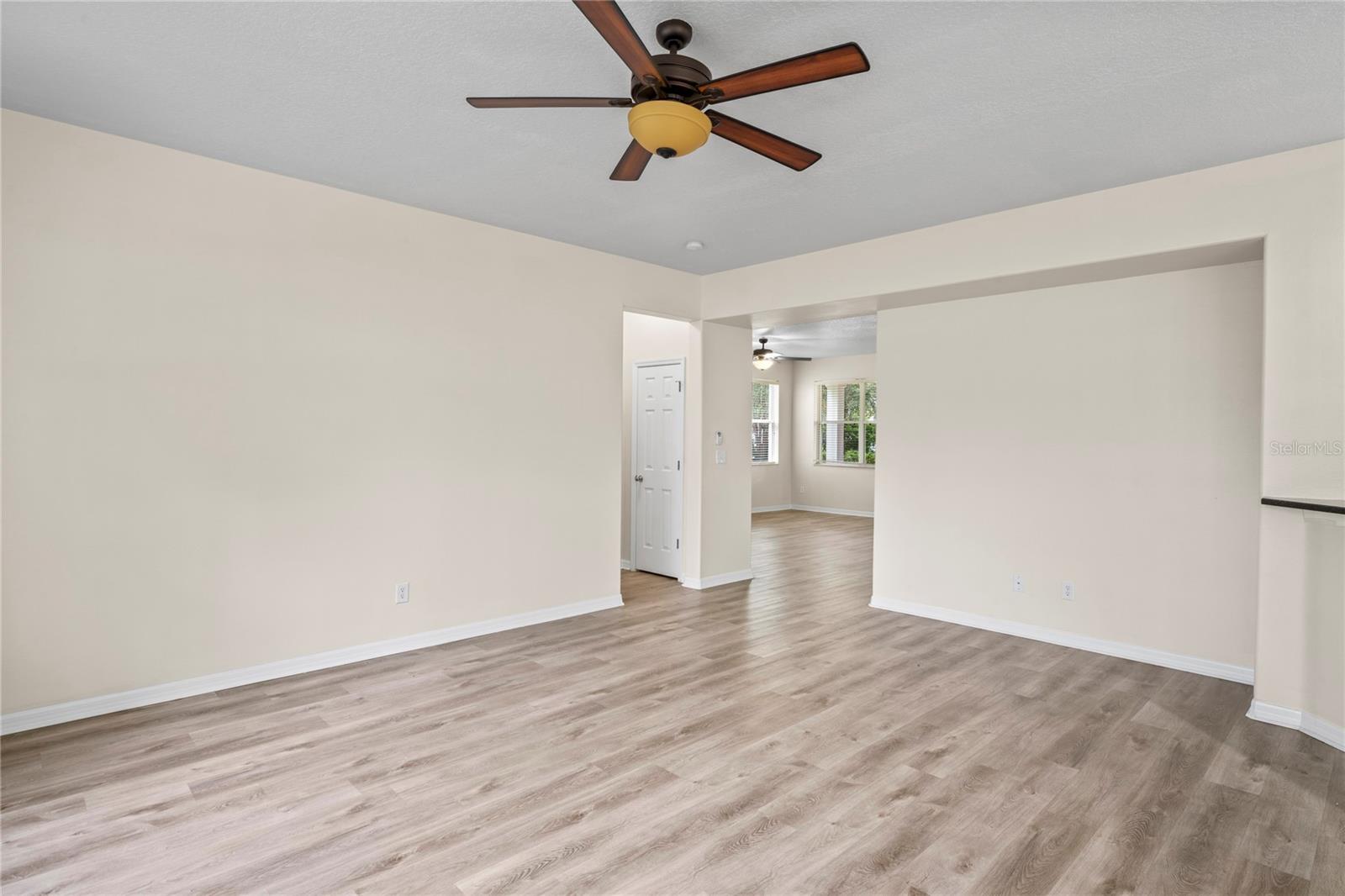 7249 BRIDGEVIEW DR — photo 10