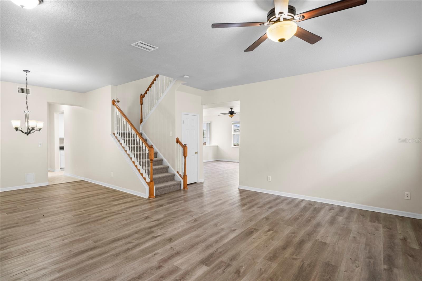 7249 BRIDGEVIEW DR — photo 2