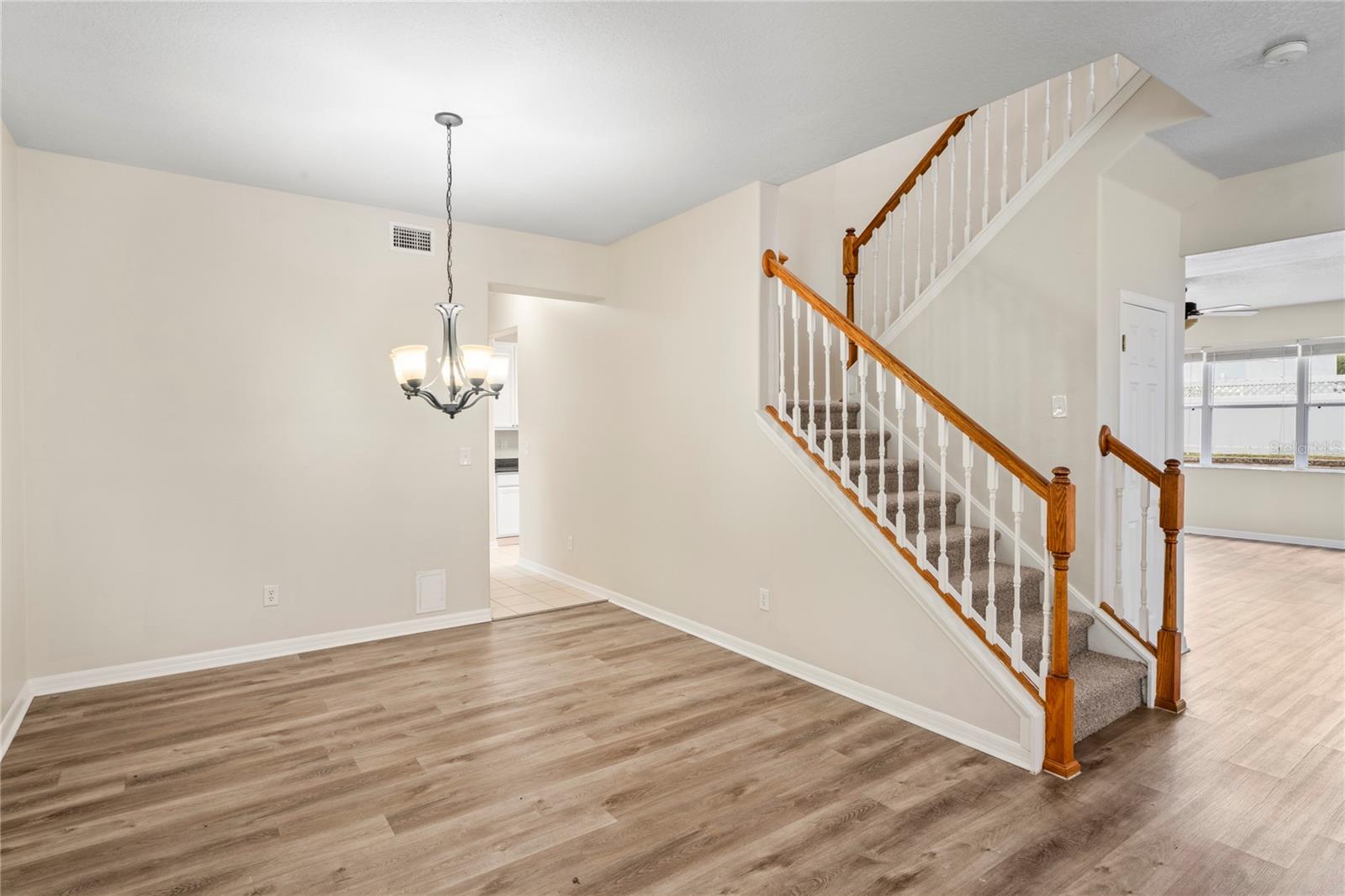 7249 BRIDGEVIEW DR — photo 8