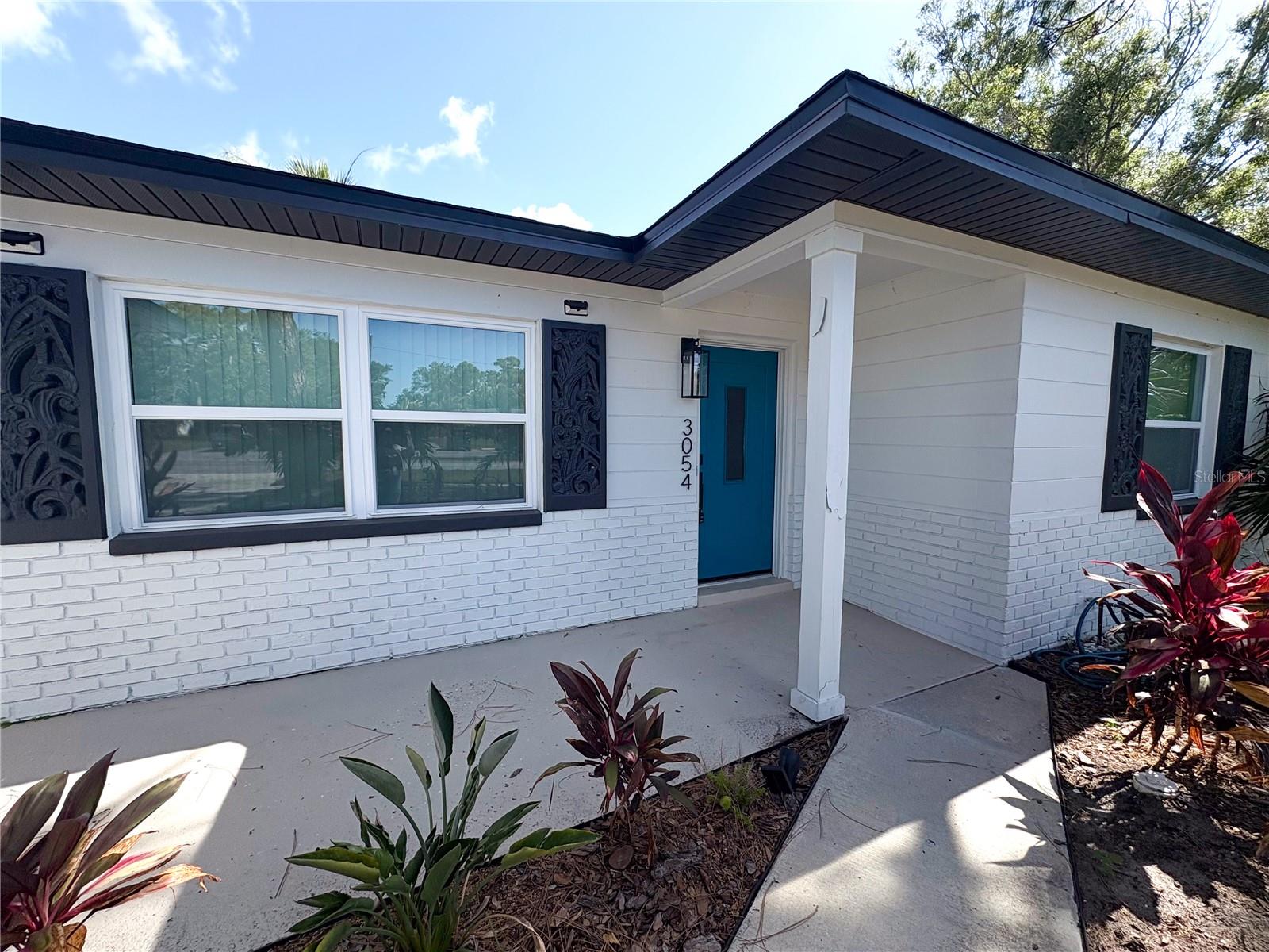 3054 ADRIAN AVE — photo 3