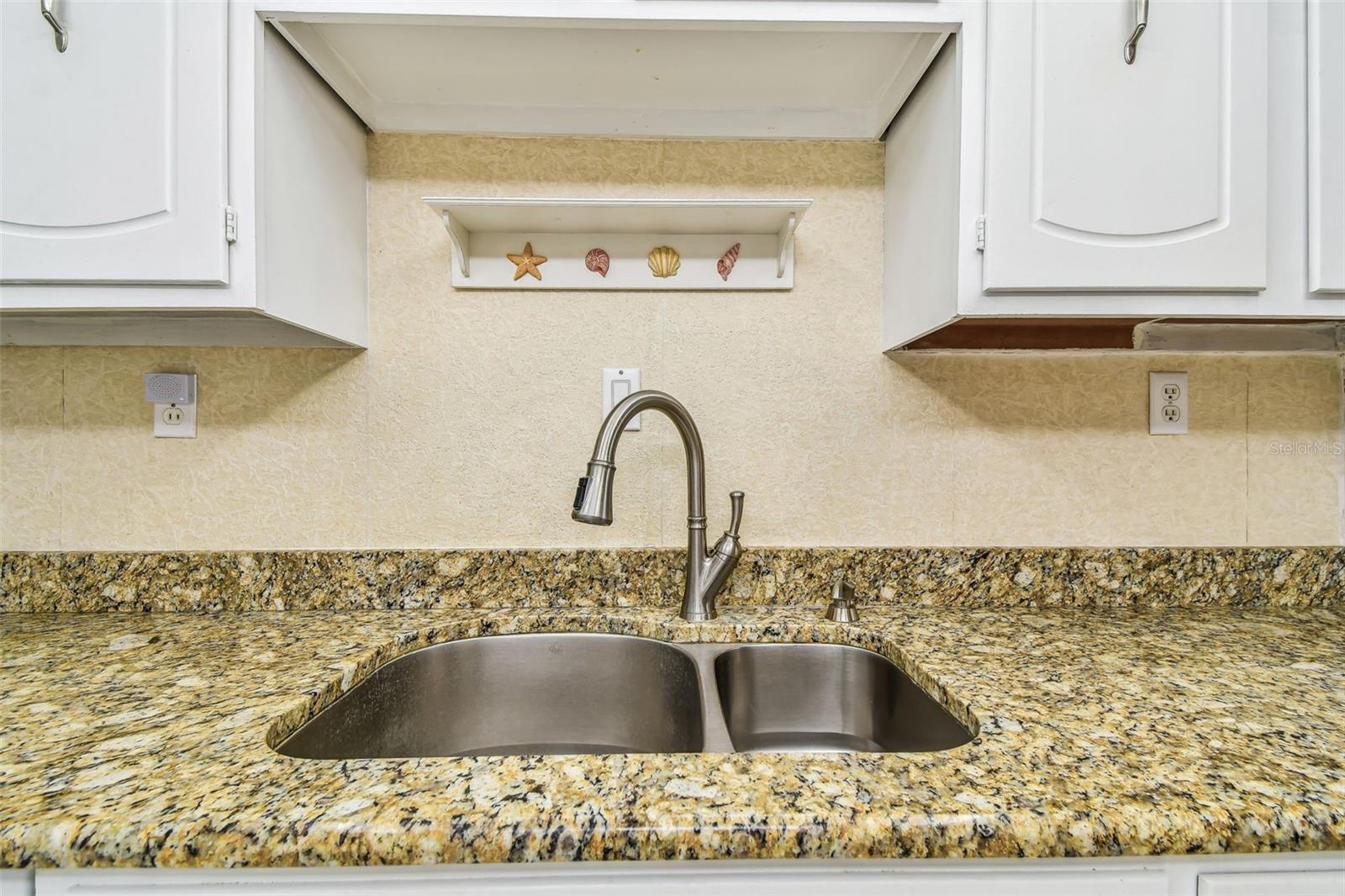 17920 GULF BLVD #208 — photo 14