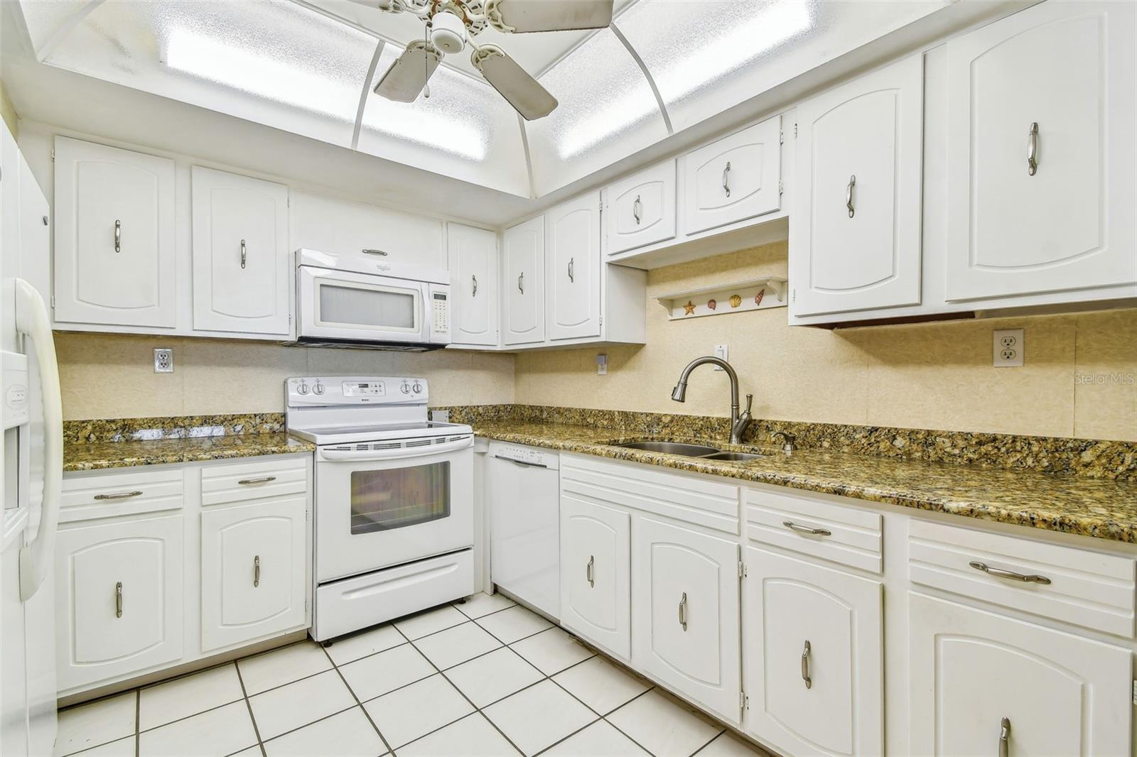 17920 GULF BLVD #208 — photo 12