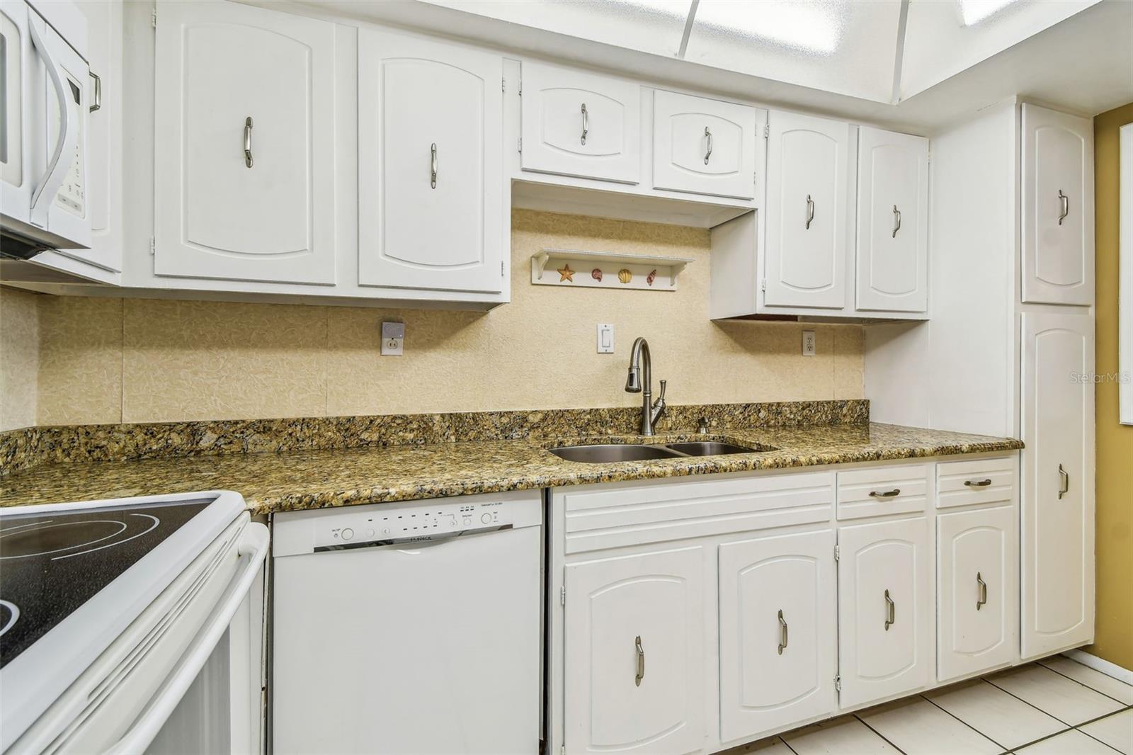 17920 GULF BLVD #208 — photo 16