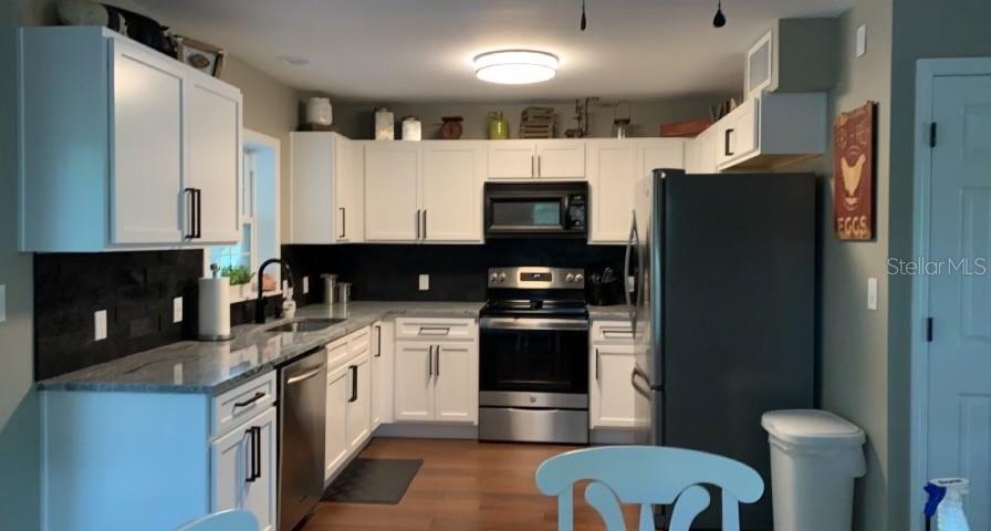 7152 SANDY LN — photo 18