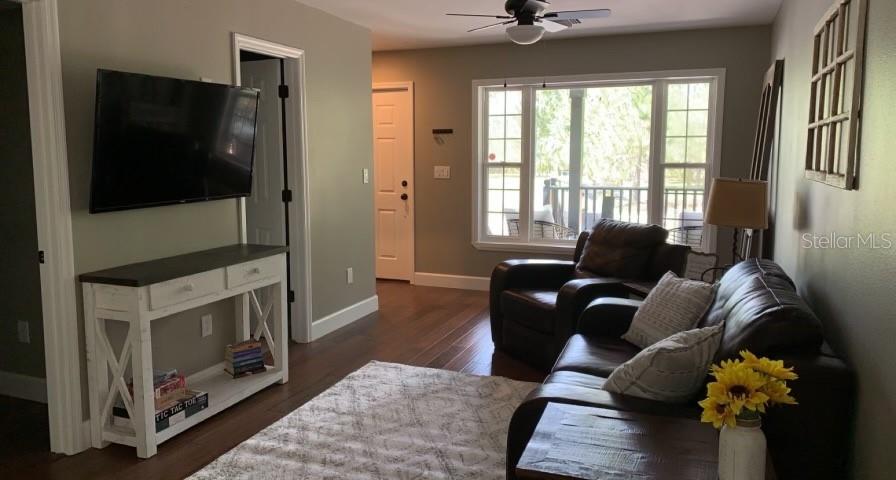 7152 SANDY LN — photo 13