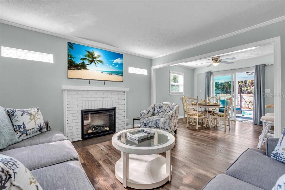3843 CHAPEL DR — photo 7