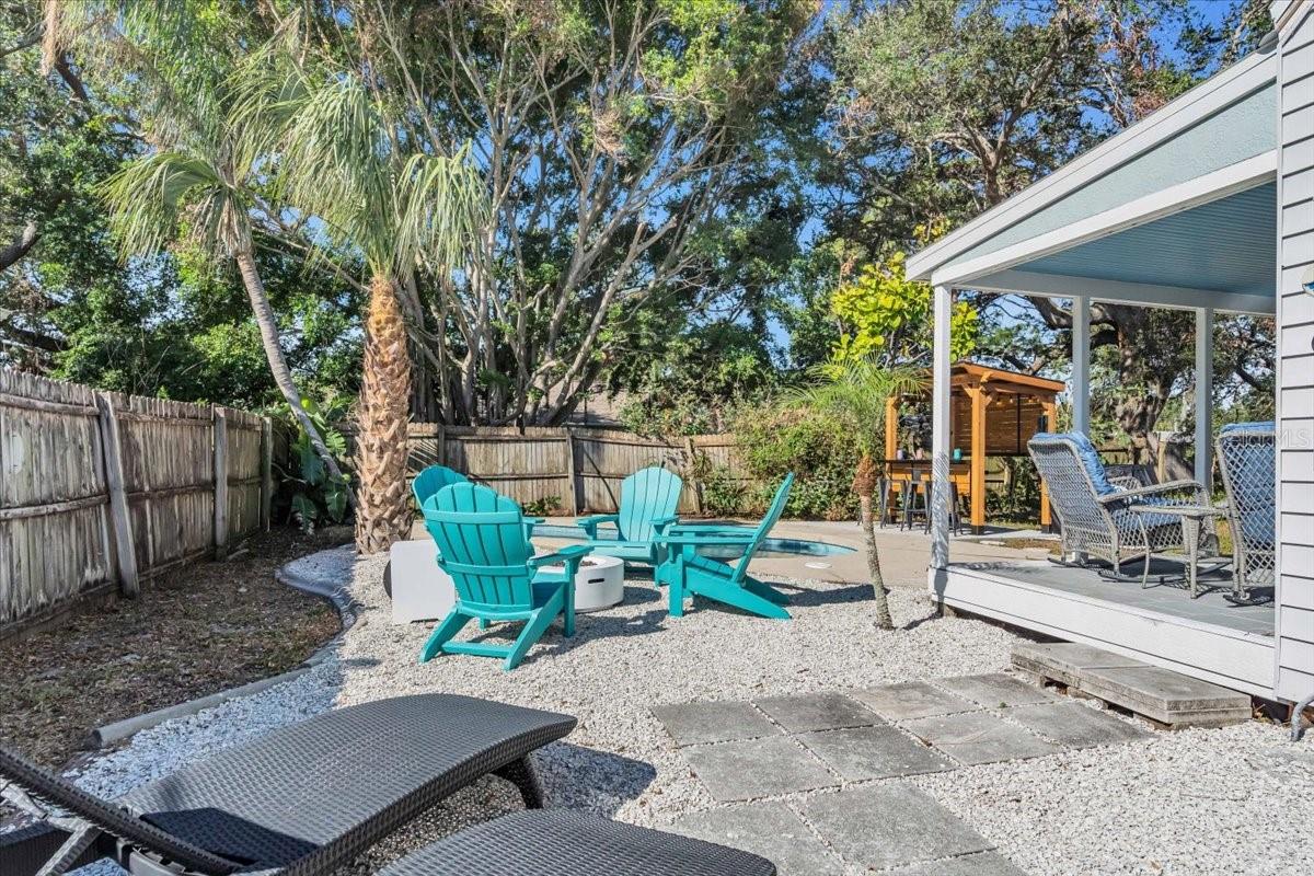3843 CHAPEL DR — photo 35