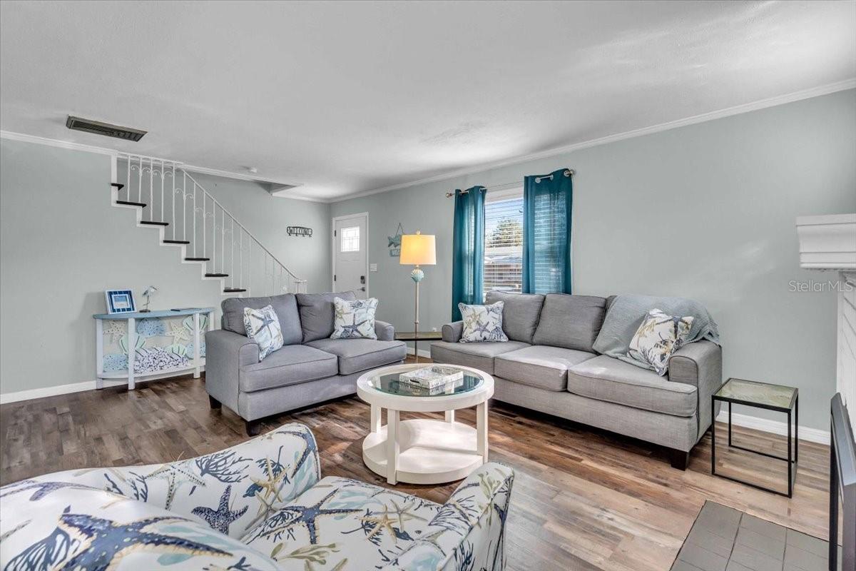 3843 CHAPEL DR — photo 8