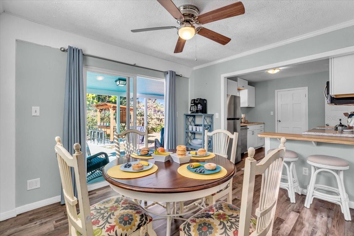 3843 CHAPEL DR — photo 13