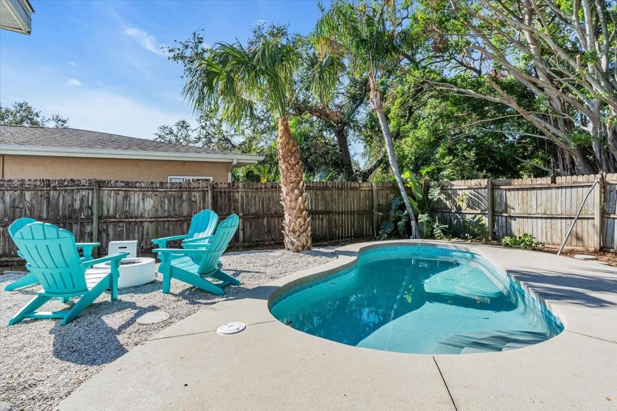 3843 CHAPEL DR — photo 34