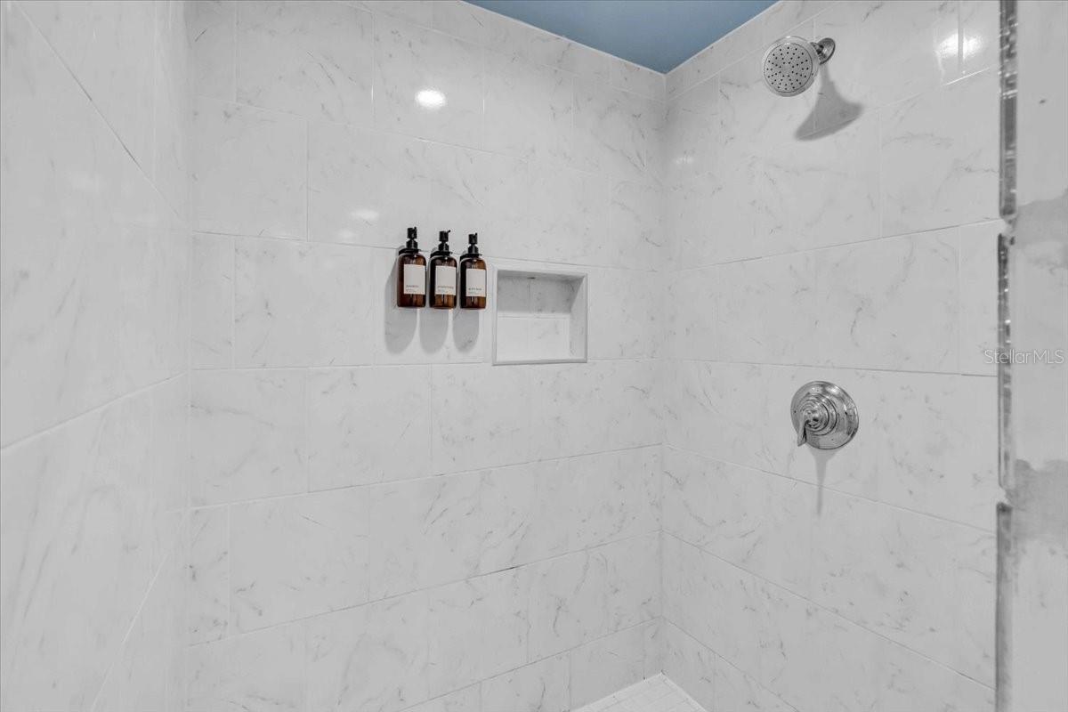 3843 CHAPEL DR — photo 22