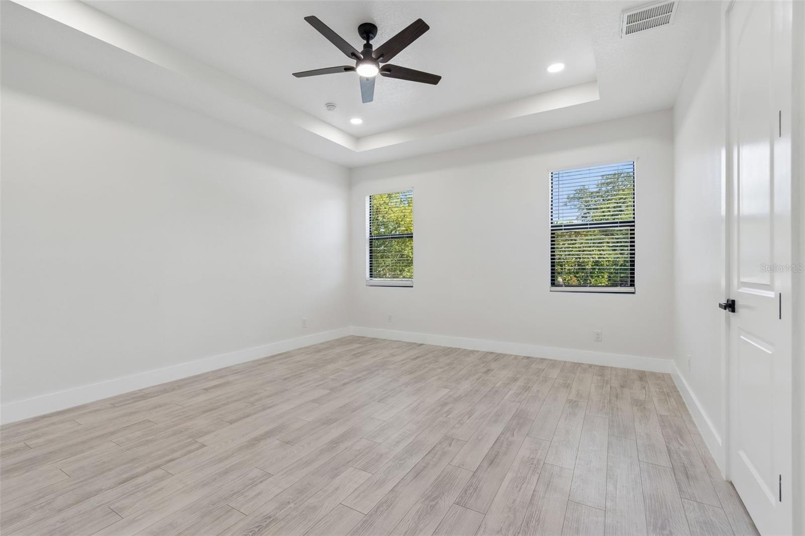 4101 W MANGO AVE — photo 35