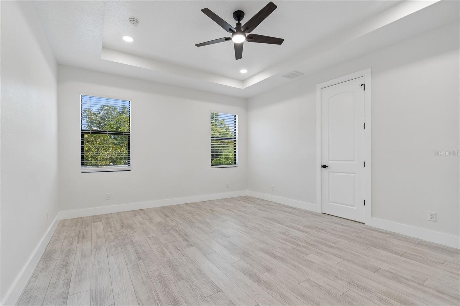 4101 W MANGO AVE — photo 36