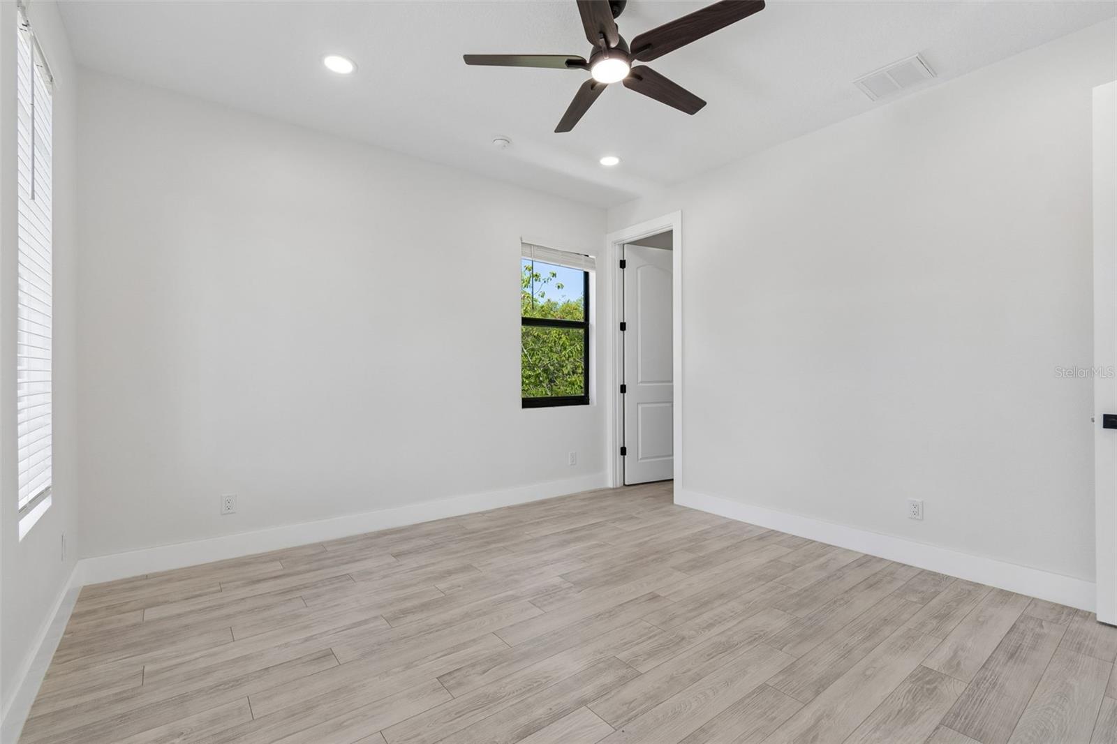 4101 W MANGO AVE — photo 59