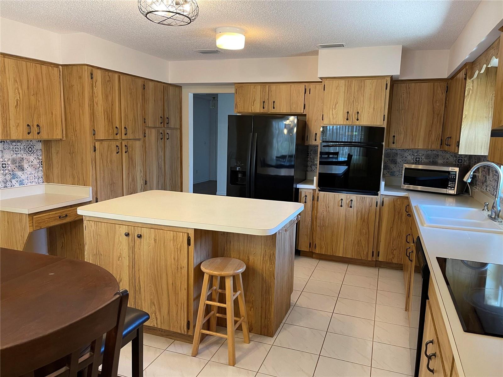 420 S BROCKFIELD DR — photo 17