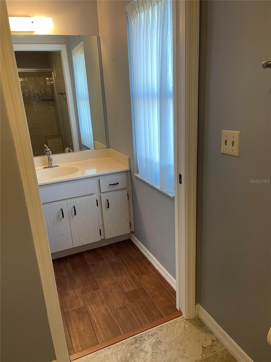 420 S BROCKFIELD DR — photo 14