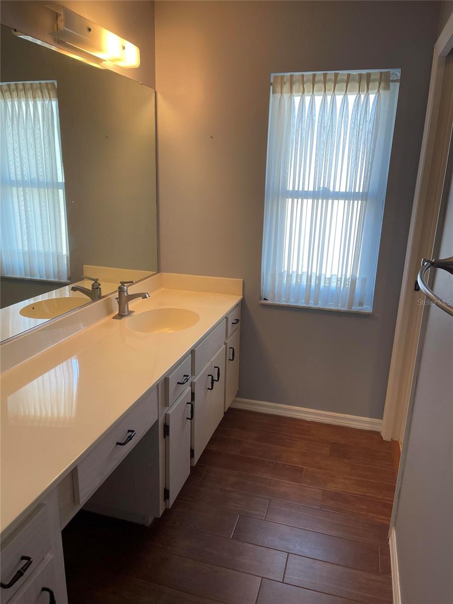 420 S BROCKFIELD DR — photo 13