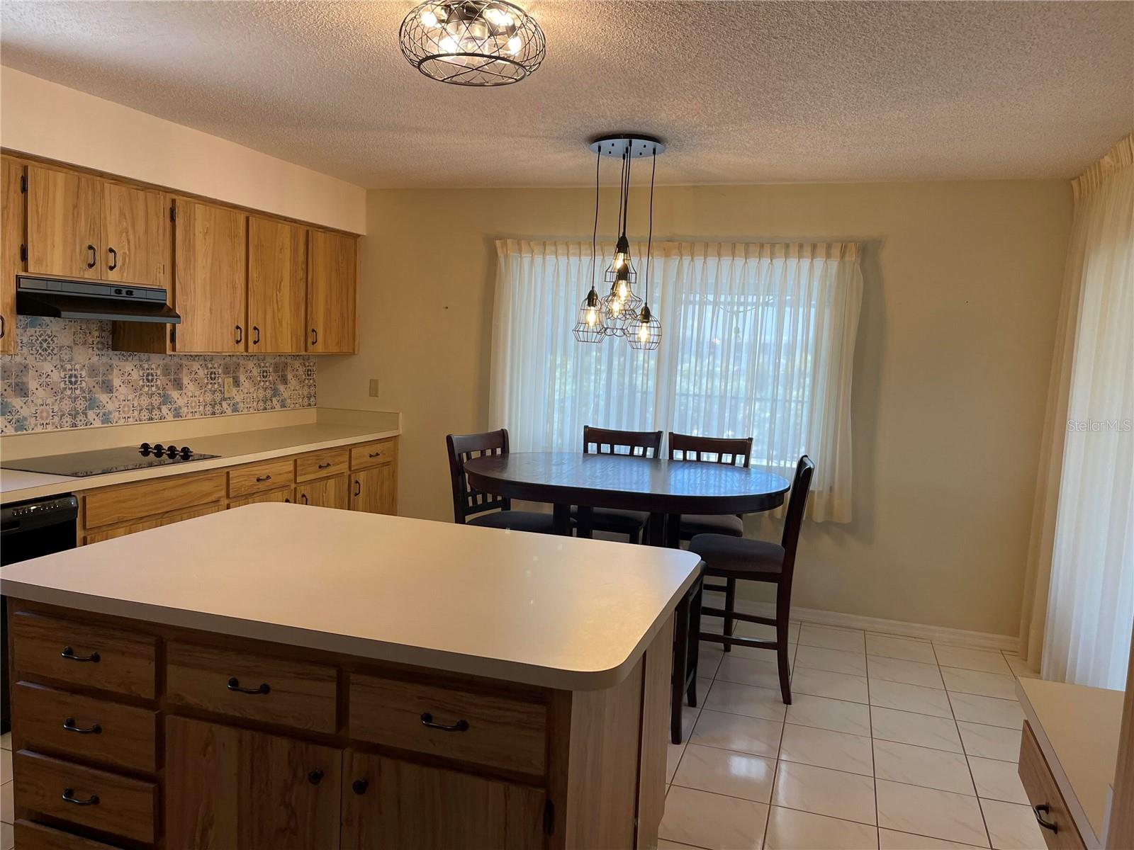 420 S BROCKFIELD DR — photo 18