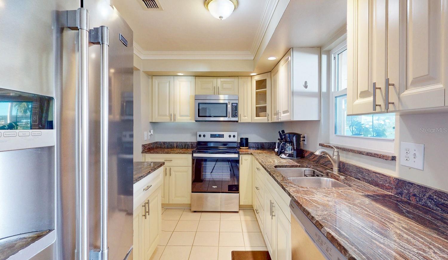 3606 BELLE VISTA DR E — photo 24