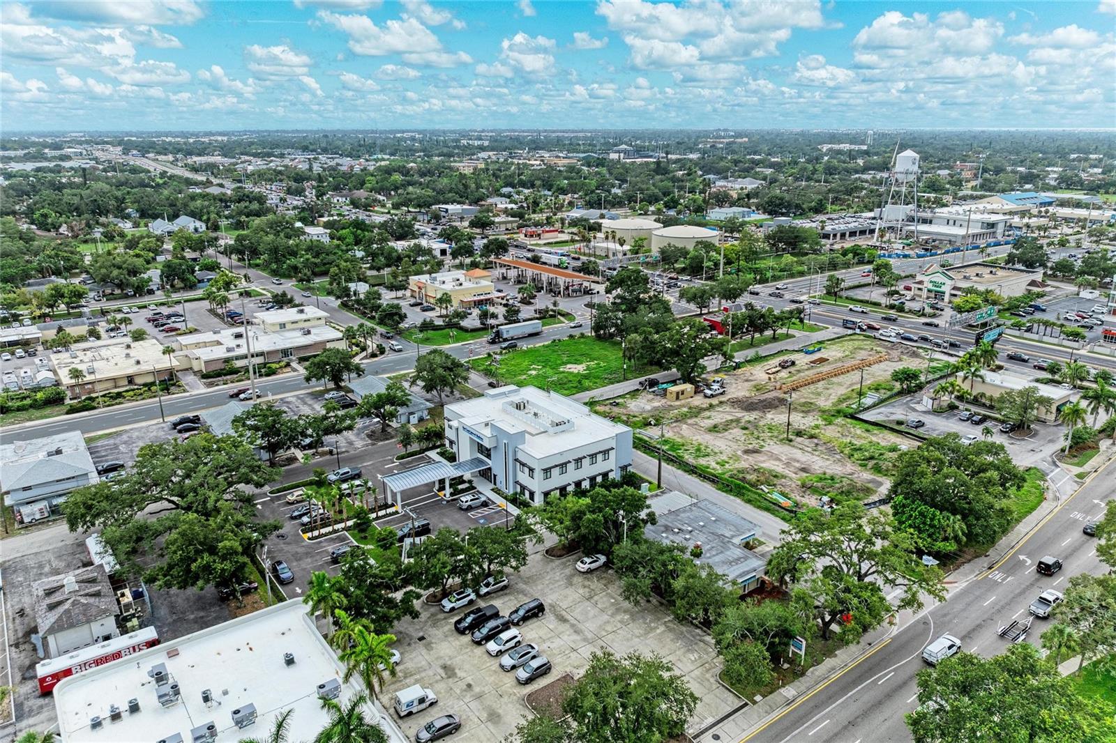 201 5TH AVENUE DR E — photo 30