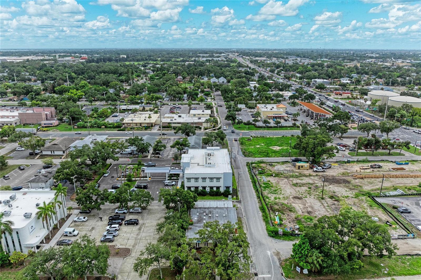 201 5TH AVENUE DR E — photo 31
