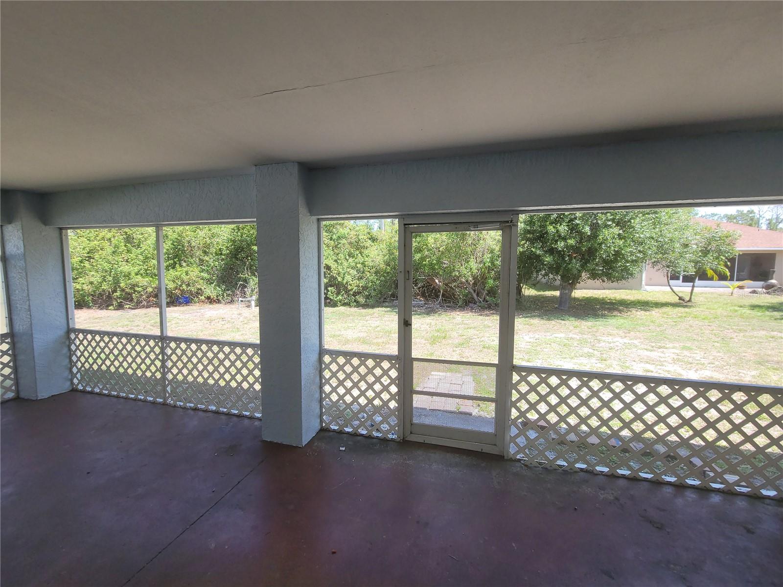 1422 JAKWAY RD — photo 22