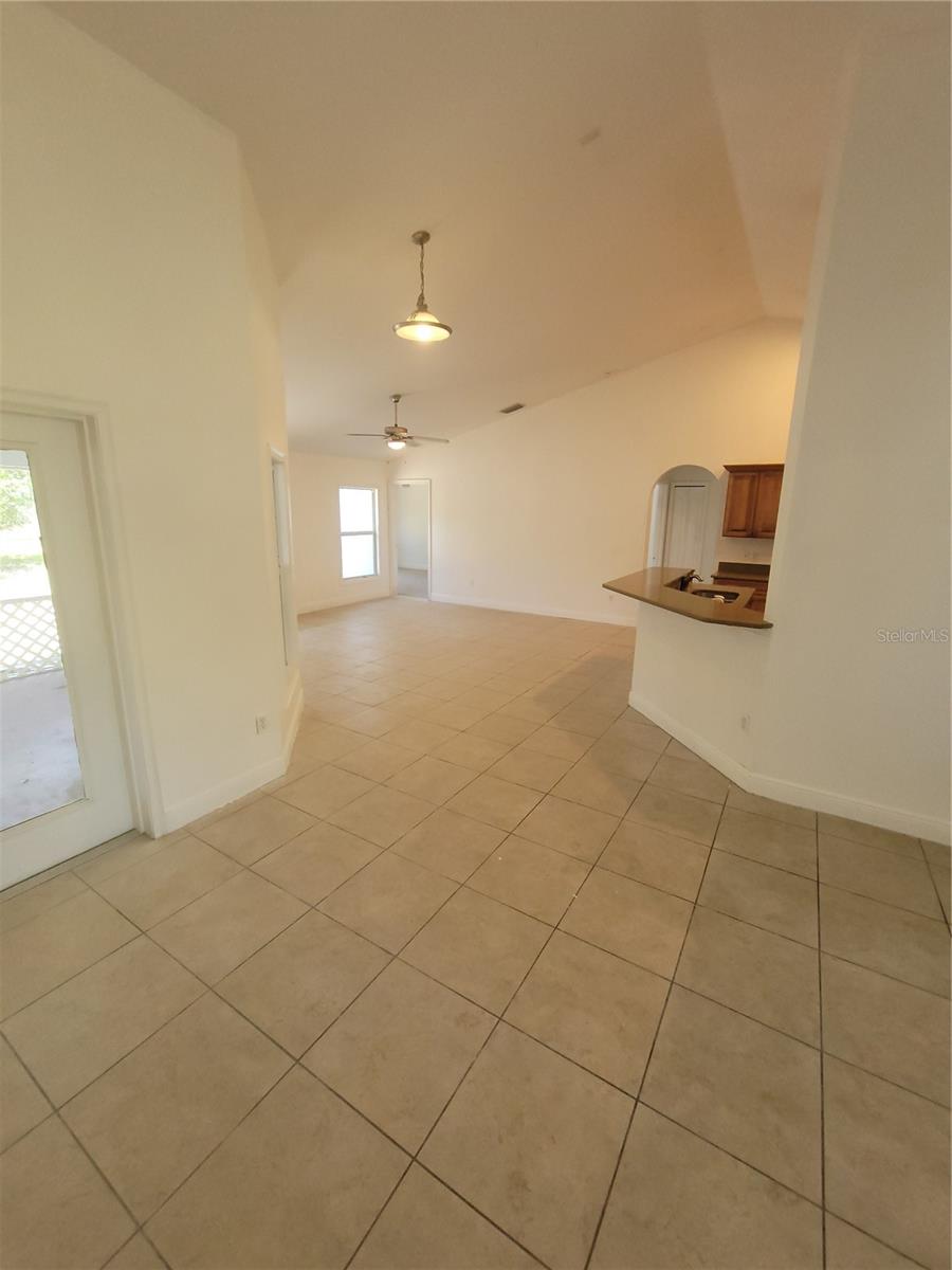 1422 JAKWAY RD — photo 7
