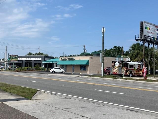 3501 / 3519 HENDERSON BLVD — photo 2
