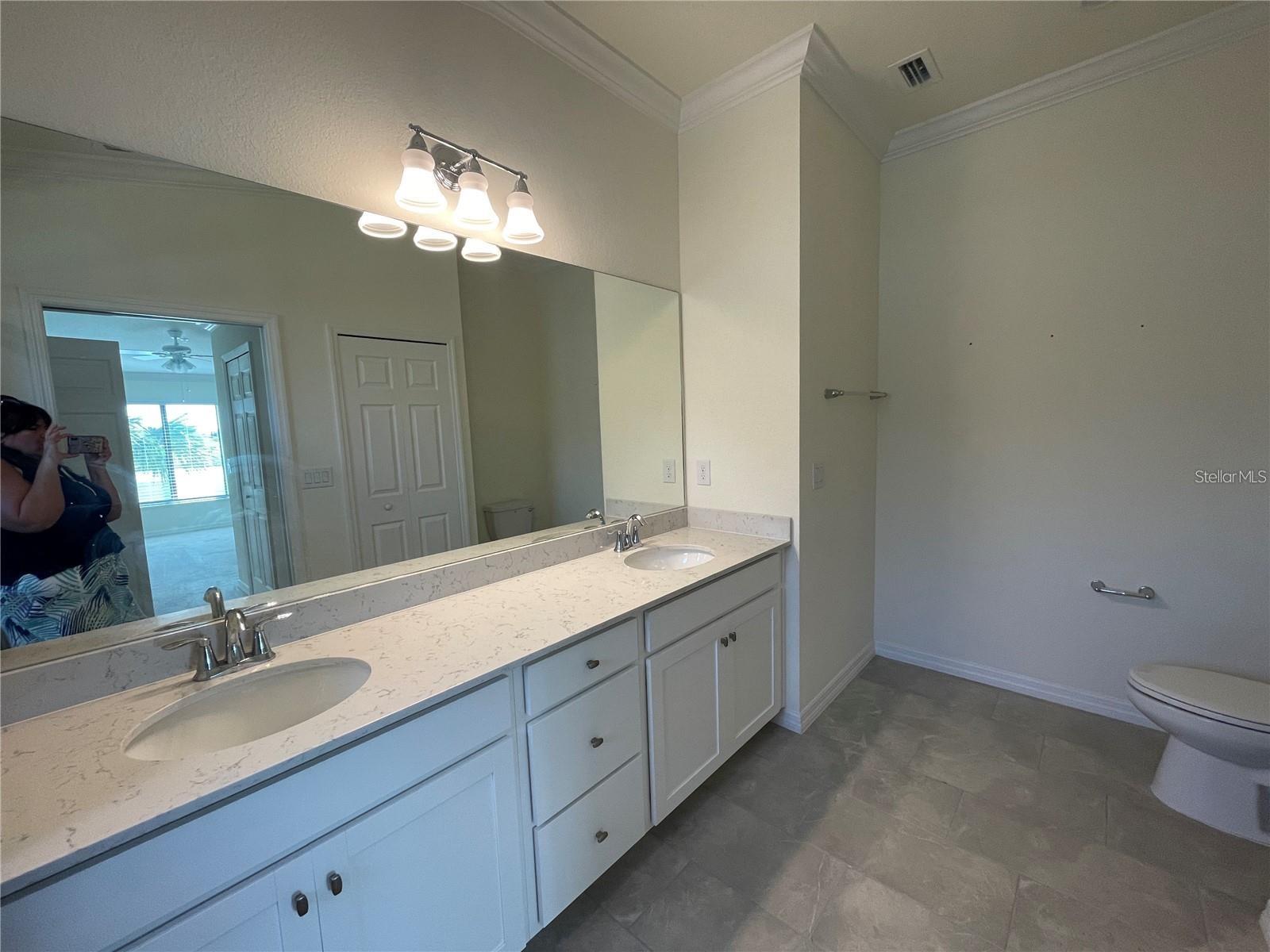 5674 PALMER CIR #206 — photo 10