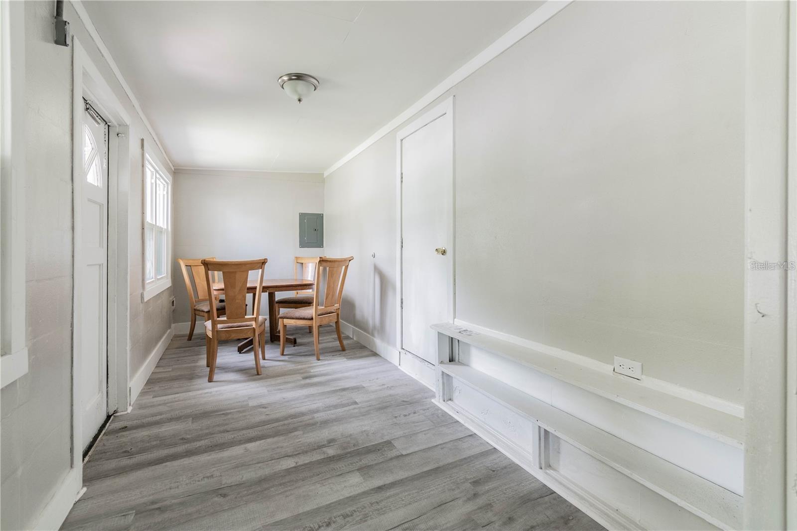 5716 KENWOOD AVE — photo 9