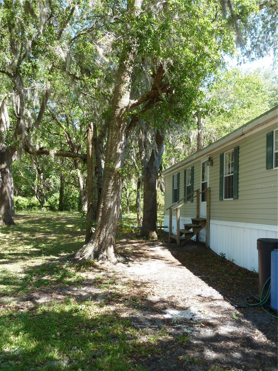 22839 BUNGALOW LN — photo 14