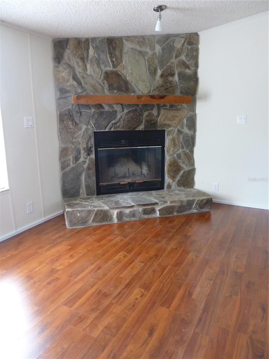 22839 BUNGALOW LN — photo 25